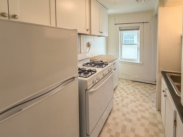 258-260 Main St 2, Ashland, MA 01721