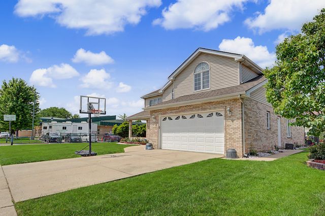 7716 Leclaire Avenue, Burbank, IL 60459