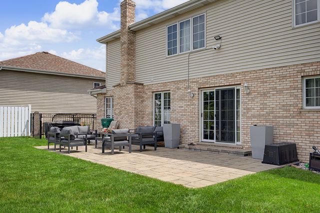 7716 Leclaire Avenue, Burbank, IL 60459