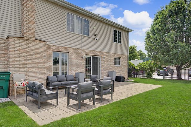 7716 Leclaire Avenue, Burbank, IL 60459