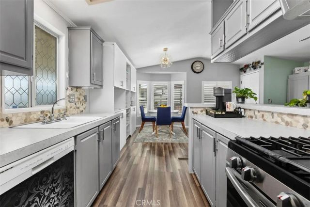 245 W Bobier Drive 33, Vista, CA 92083