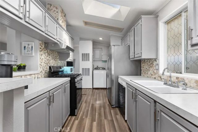 245 W Bobier Drive 33, Vista, CA 92083