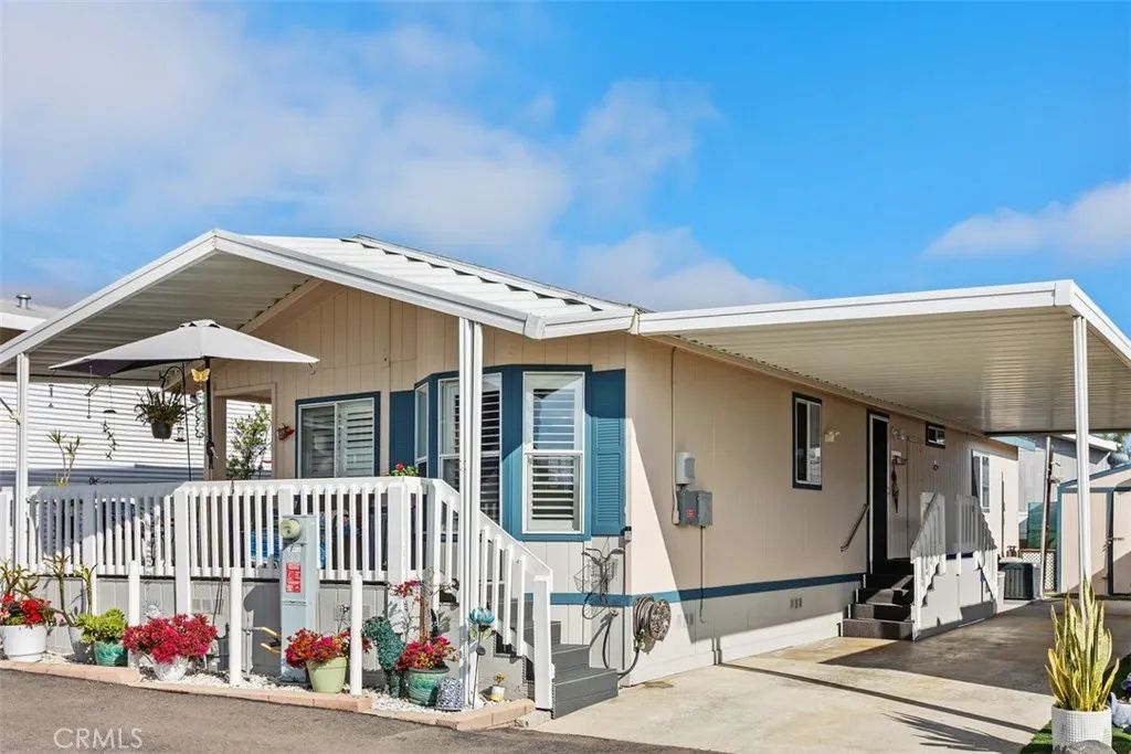 245 W Bobier Drive 33, Vista, CA 92083