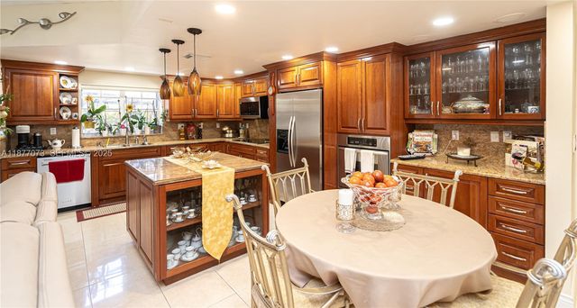 15905 SW 83rd Terrace, Miami, FL 33193