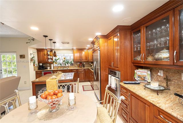 15905 SW 83rd Terrace, Miami, FL 33193