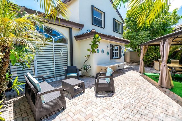 15905 SW 83rd Terrace, Miami, FL 33193