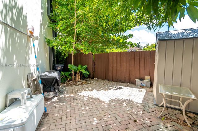 15905 SW 83rd Terrace, Miami, FL 33193