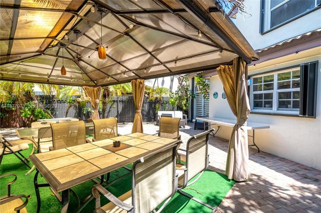 15905 SW 83rd Terrace, Miami, FL 33193