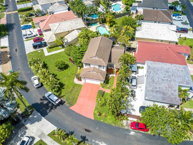 15905 SW 83rd Terrace, Miami, FL 33193
