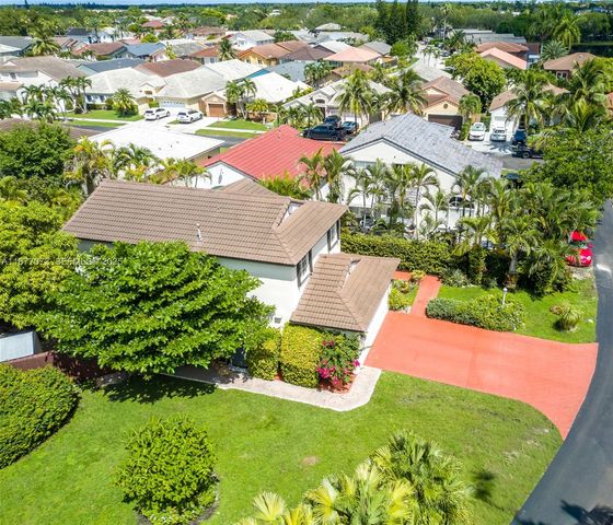 15905 SW 83rd Terrace, Miami, FL 33193