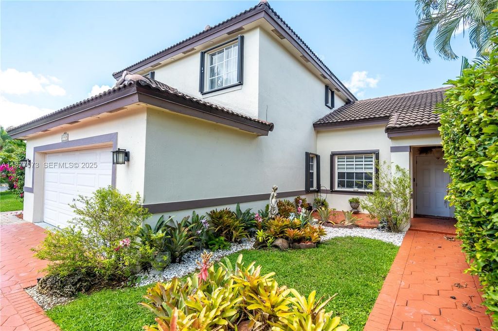 15905 SW 83rd Terrace, Miami, FL 33193