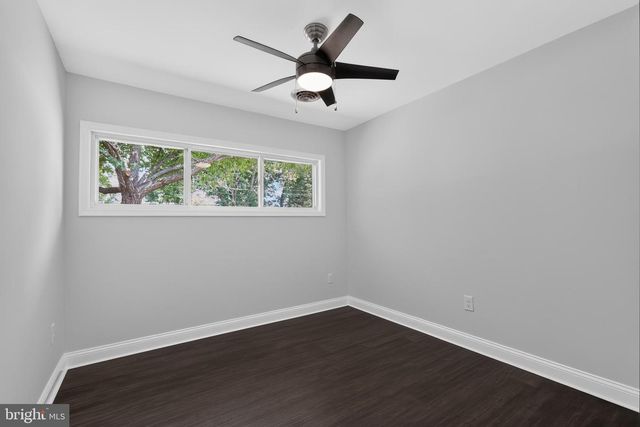 10 CARLIN LN, Newark, DE 19713