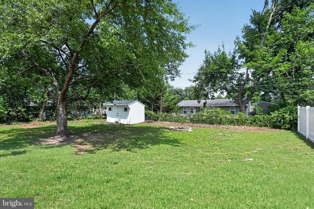 10 CARLIN LN, Newark, DE 19713