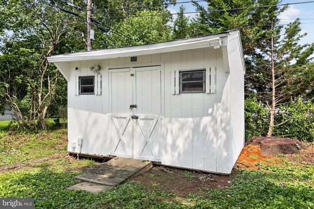 10 CARLIN LN, Newark, DE 19713