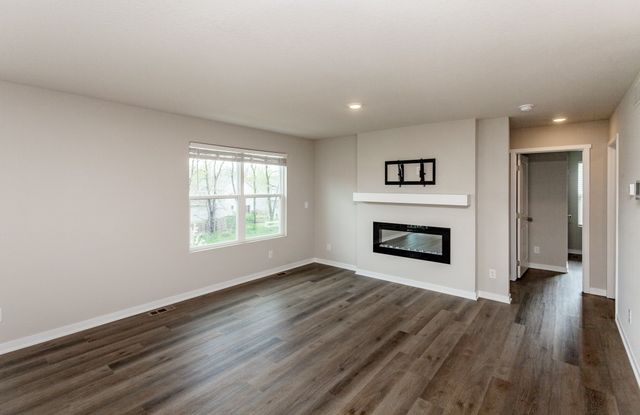 4944 Grandview Avenue, Des Moines, IA 50317