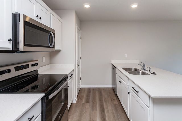 4944 Grandview Avenue, Des Moines, IA 50317