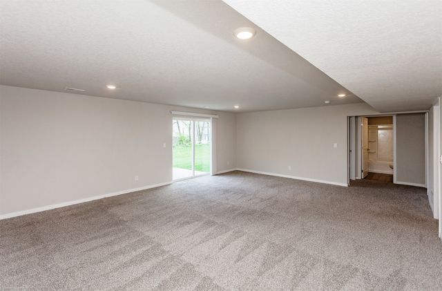 4944 Grandview Avenue, Des Moines, IA 50317