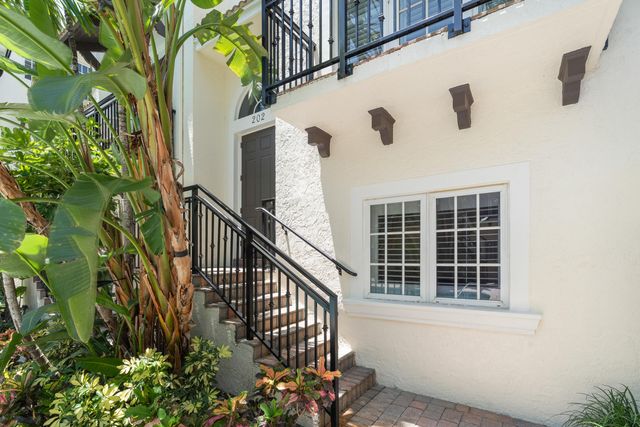504 SE 7th Street 202, Fort Lauderdale, FL 33301