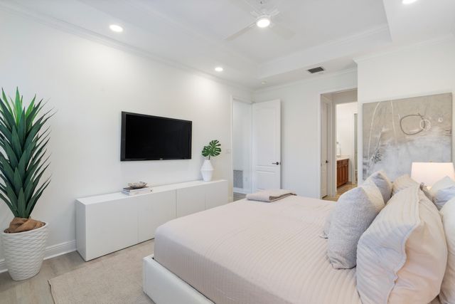 504 SE 7th Street 202, Fort Lauderdale, FL 33301