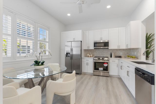 504 SE 7th Street 202, Fort Lauderdale, FL 33301