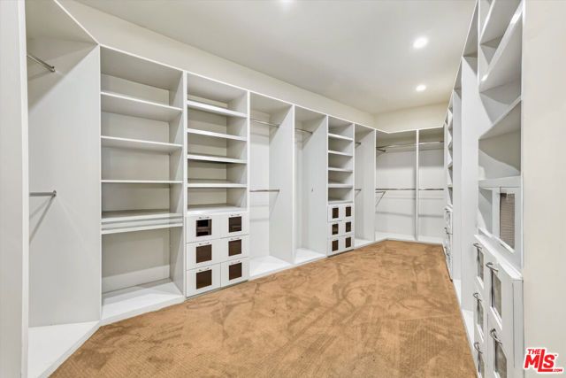 8827 Evanview Drive, Los Angeles, CA 90069