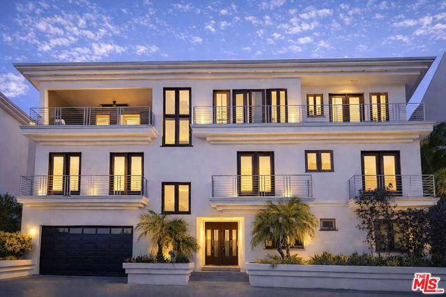8827 Evanview Drive, Los Angeles, CA 90069
