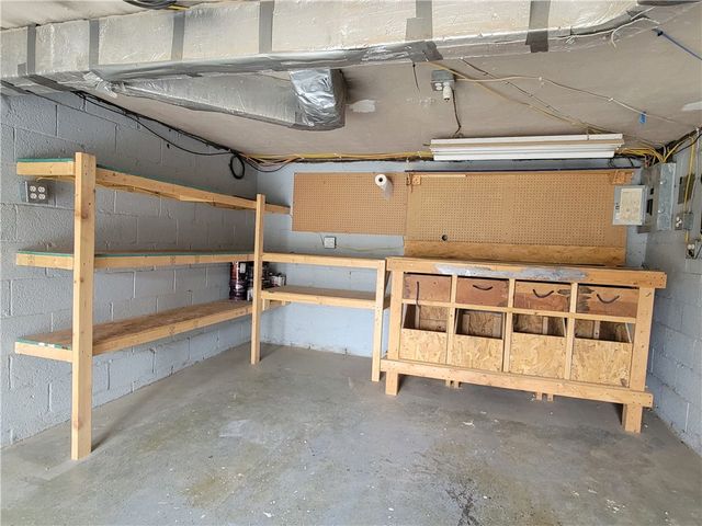 2005 Borland Rd, Scott Twp, PA 15243