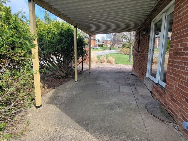 2005 Borland Rd, Scott Twp, PA 15243