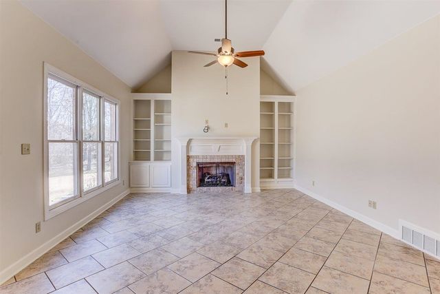 1690 TOTTY LN, Collierville, TN 38017