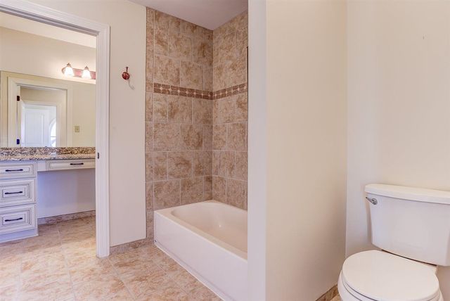 1690 TOTTY LN, Collierville, TN 38017