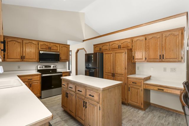 11525 Pondview Court, Champlin, MN 55316