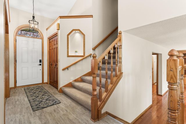 11525 Pondview Court, Champlin, MN 55316