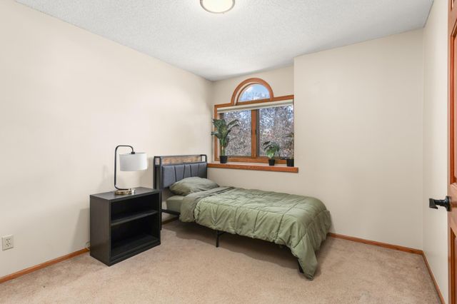 11525 Pondview Court, Champlin, MN 55316