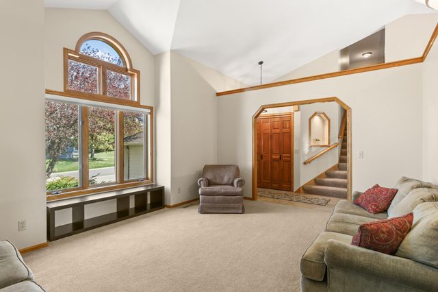 11525 Pondview Court, Champlin, MN 55316