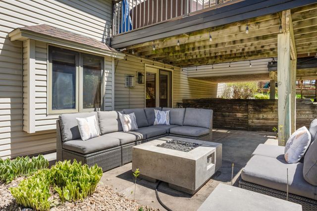 11525 Pondview Court, Champlin, MN 55316
