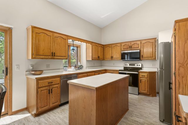 11525 Pondview Court, Champlin, MN 55316