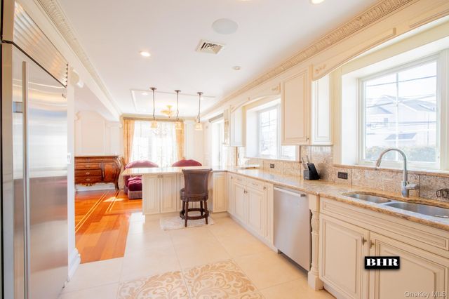 4094 Ocean Avenue, Brooklyn, NY 11235