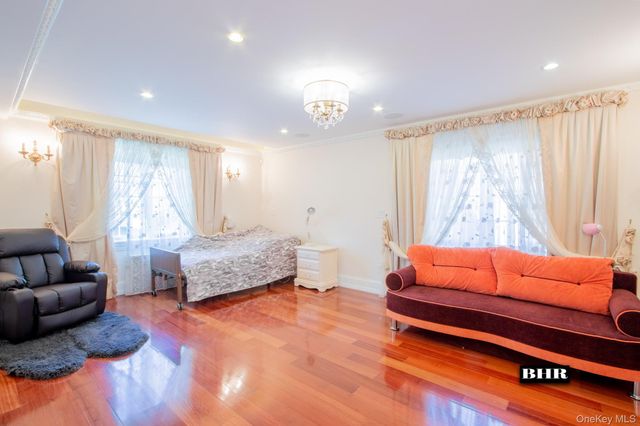 4094 Ocean Avenue, Brooklyn, NY 11235