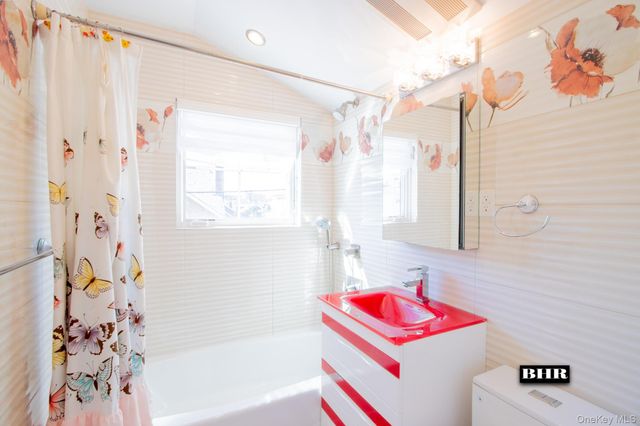 4094 Ocean Avenue, Brooklyn, NY 11235