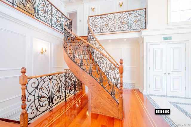 4094 Ocean Avenue, Brooklyn, NY 11235