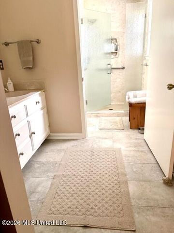 9388 W Oaklawn Road, Biloxi, MS 39532