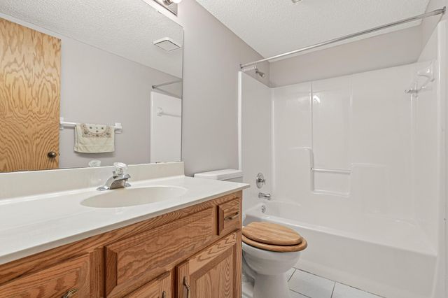 9615 Foley Boulevard NW, Coon Rapids, MN 55433