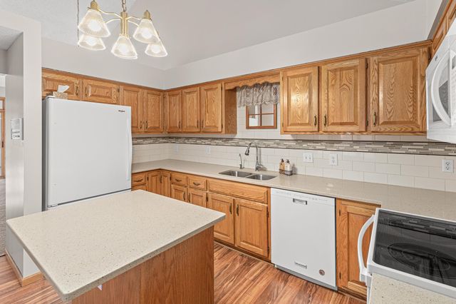 9615 Foley Boulevard NW, Coon Rapids, MN 55433