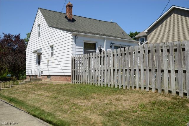 1081 Argonne Road, South Euclid, OH 44121