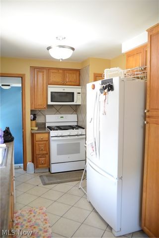 1081 Argonne Road, South Euclid, OH 44121