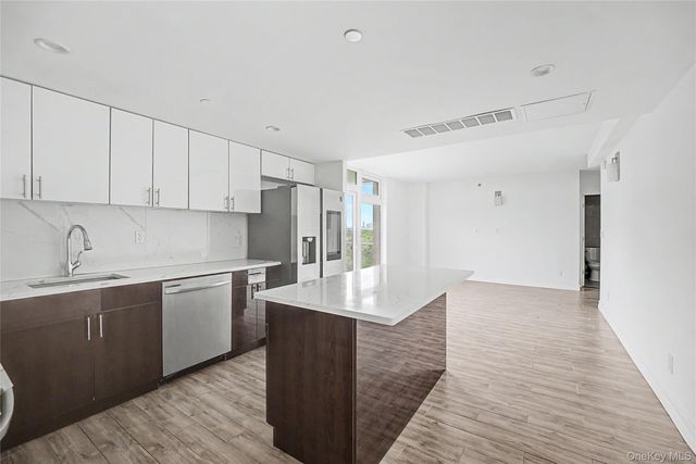 65-18 Austin Streets 7H, Rego Park, NY 11374