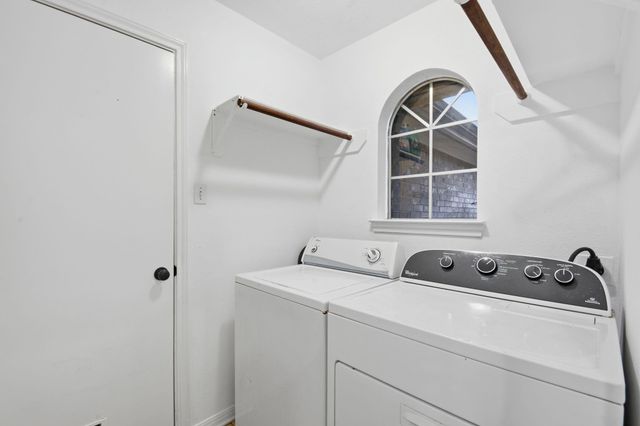 1910 Hunnington Drive, Conroe, TX 77303