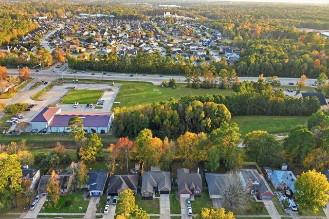 1910 Hunnington Drive, Conroe, TX 77303