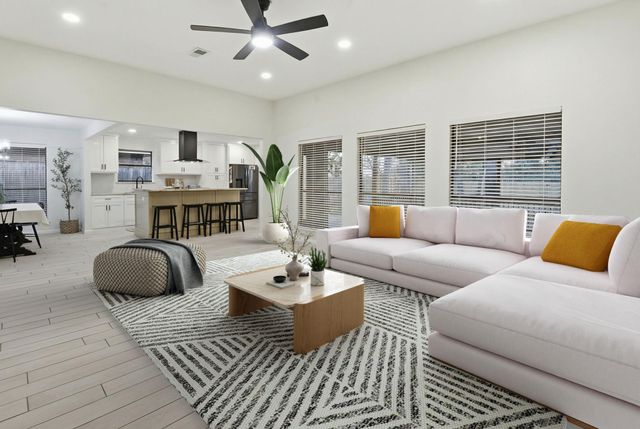 1910 Hunnington Drive, Conroe, TX 77303