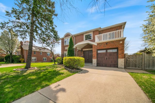 701 OAKTON Street, Park Ridge, IL 60068